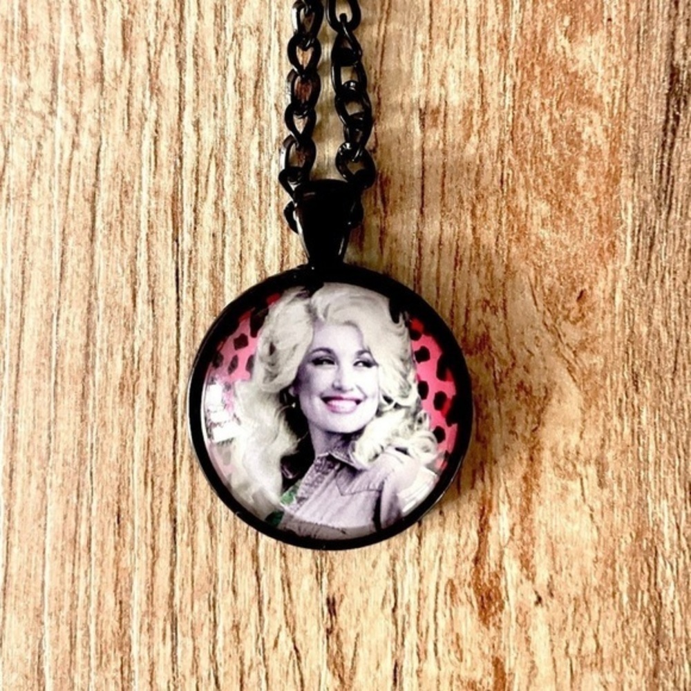 Dolly Parton Black Unisex Necklace, NWT, Retro Look